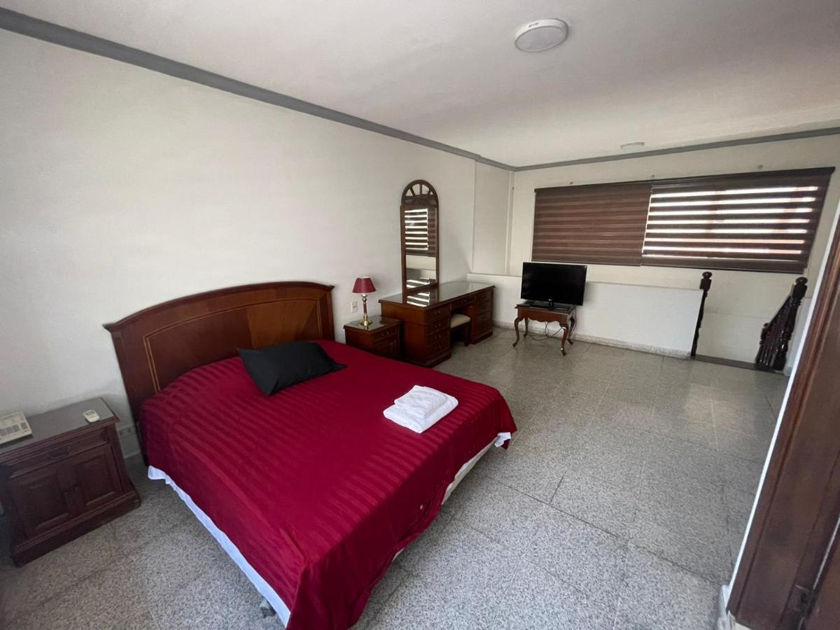 Tradición Apartamento Santa Cruz de La Sierra Exterior foto