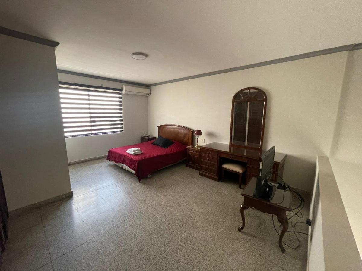 Tradición Apartamento Santa Cruz de La Sierra Exterior foto